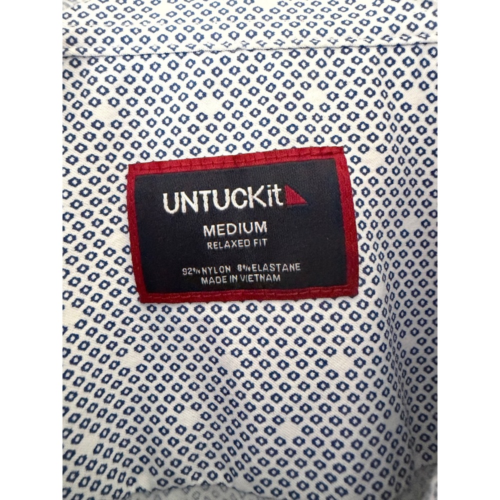 UNTUCKit Fuller Performance Shirt Men M Blue Geometric Relaxed Fit Preppy Travel - Picture 3 of 9